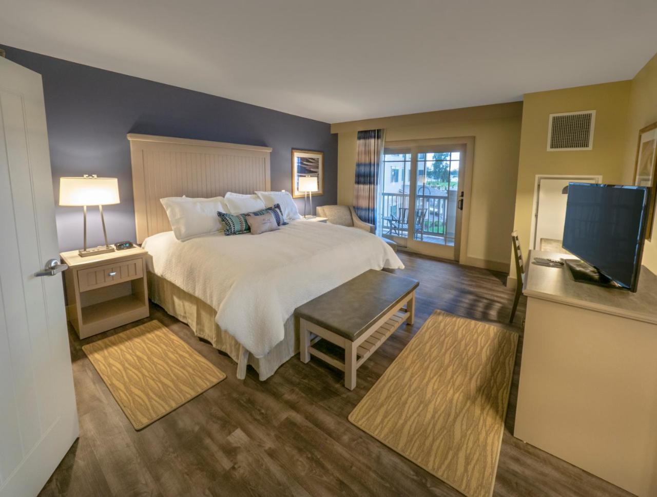 Chautauqua Harbor Hotel - Jamestown Celoron Esterno foto
