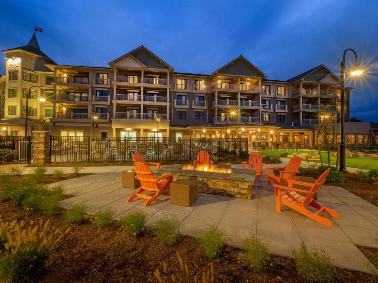 Chautauqua Harbor Hotel - Jamestown Celoron Esterno foto